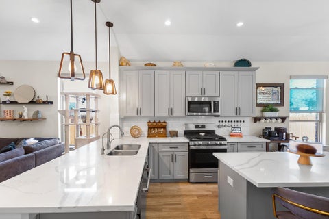 Tiny photo for 303 W Browning ST, Manor, TX 78653 (MLS # 5177593)