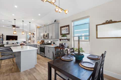 Tiny photo for 303 W Browning ST, Manor, TX 78653 (MLS # 5177593)