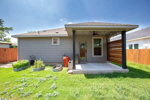 Tiny photo for 303 W Browning ST, Manor, TX 78653 (MLS # 5177593)