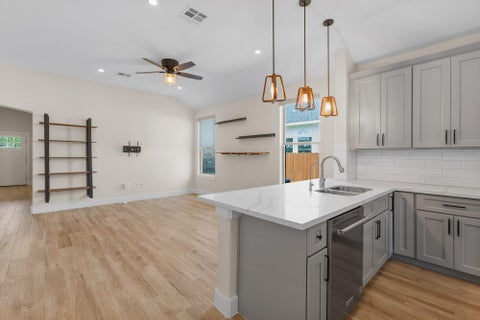 Tiny photo for 303 W Browning ST, Manor, TX 78653 (MLS # 5177593)