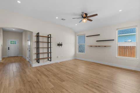 Tiny photo for 303 W Browning ST, Manor, TX 78653 (MLS # 5177593)