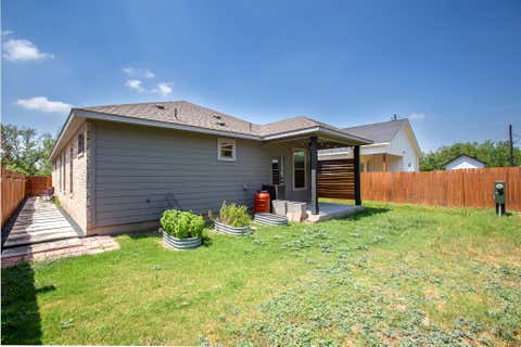 Tiny photo for 303 W Browning ST, Manor, TX 78653 (MLS # 5177593)