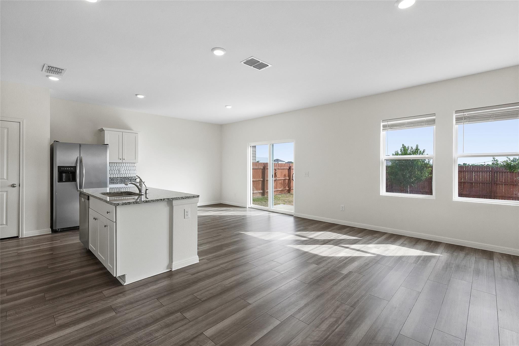 195 Bracken LN