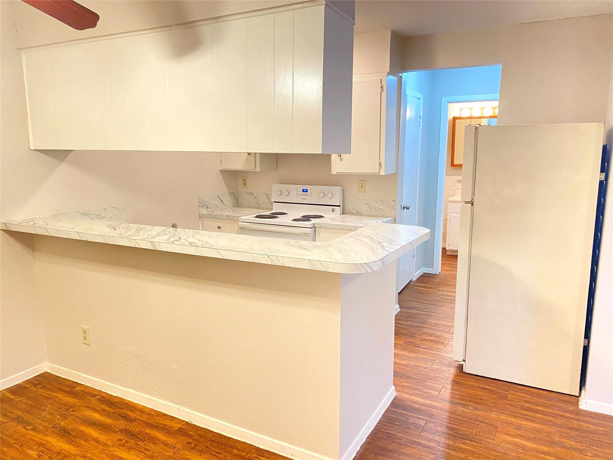 3119 Tom Green ST 5