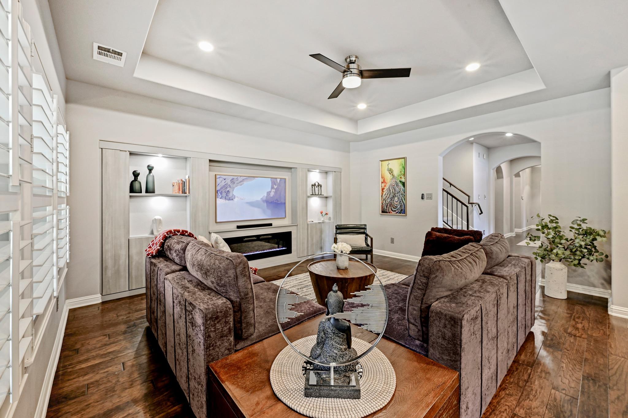 103 Walking Horse WAY