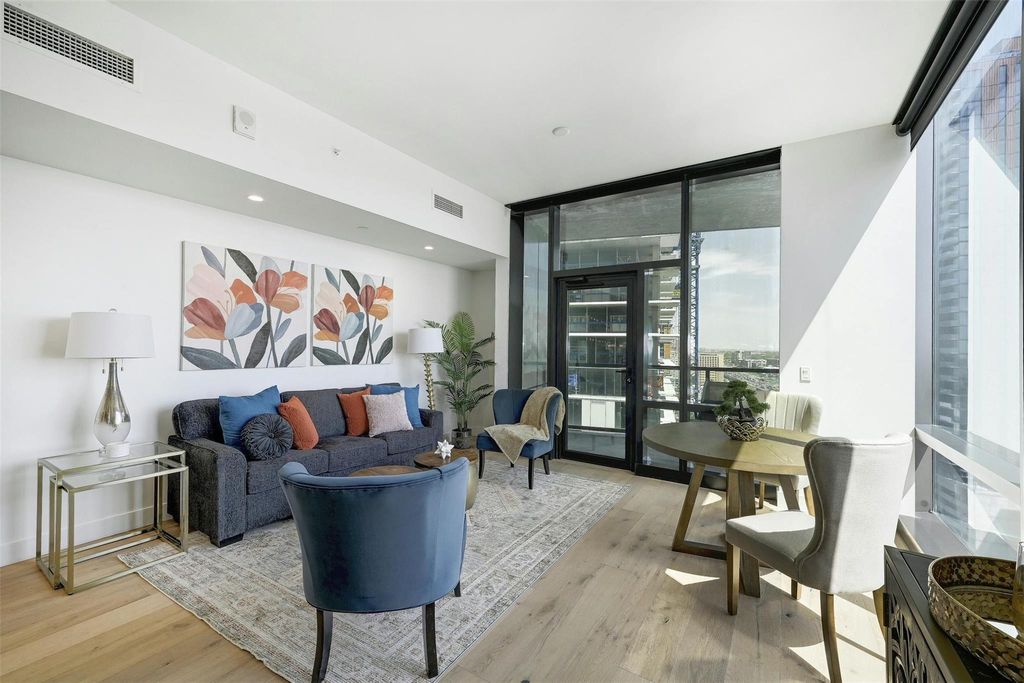 Photo of 70 Rainey ST #1807, Austin, TX 78701 (MLS # 1563955)