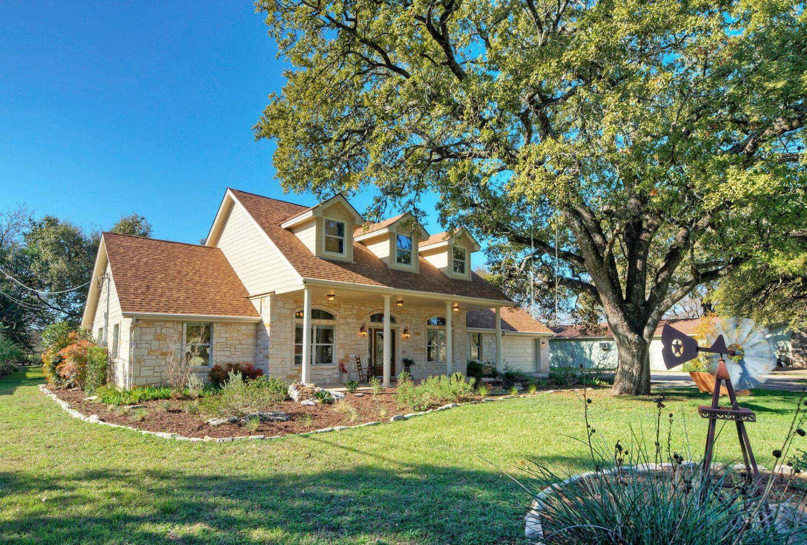 3701 Del Robles DR