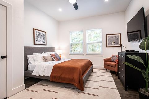 Tiny photo for 3405 Cedar ST, Austin, TX 78705 (MLS # 8852510)