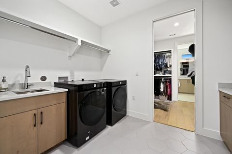 Tiny photo for 5515 Jim Hogg Ave #B, Austin, TX 78756 (MLS # 7337884)
