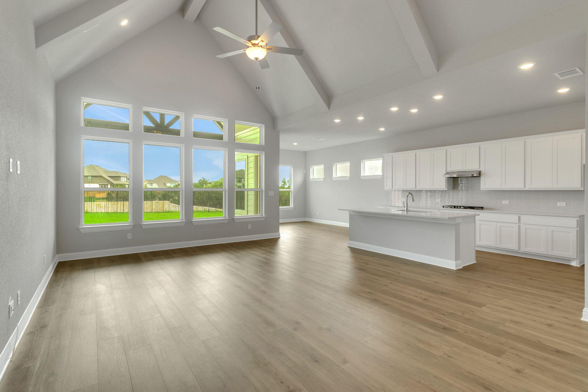 1320 Shelby LN