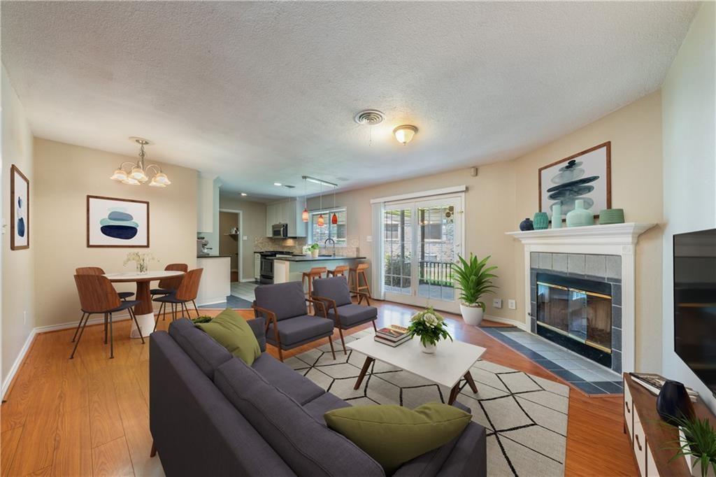 2004 Teakwood DR