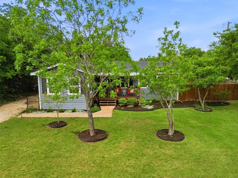 700 9th St ST Blanco TX 78606