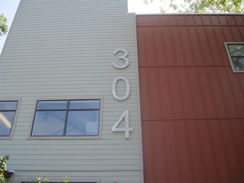 Photo of 304 E 30th ST #5, Austin, TX 78705 (MLS # 4576363)