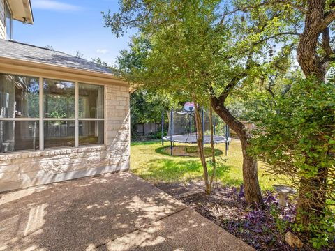Tiny photo for 9213 Rock Castle CV, Austin, TX 78749 (MLS # 9586637)