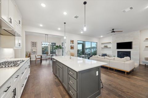 Tiny photo for 19302 Summit Glory TRL #68, Spicewood, TX 78669 (MLS # 7599043)