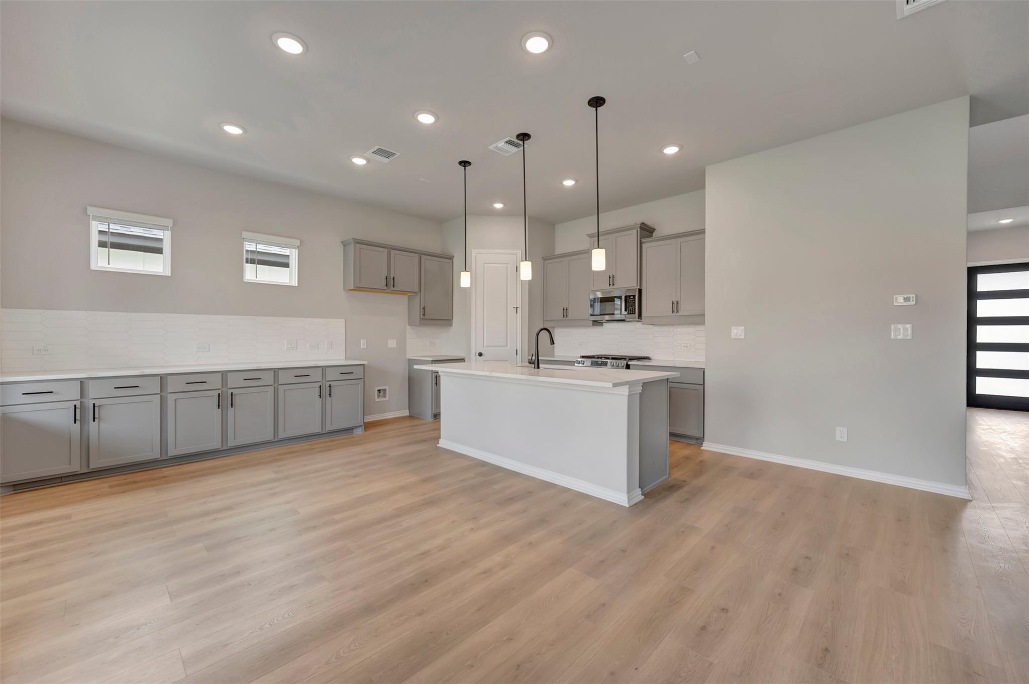 578 Darley Oak DR