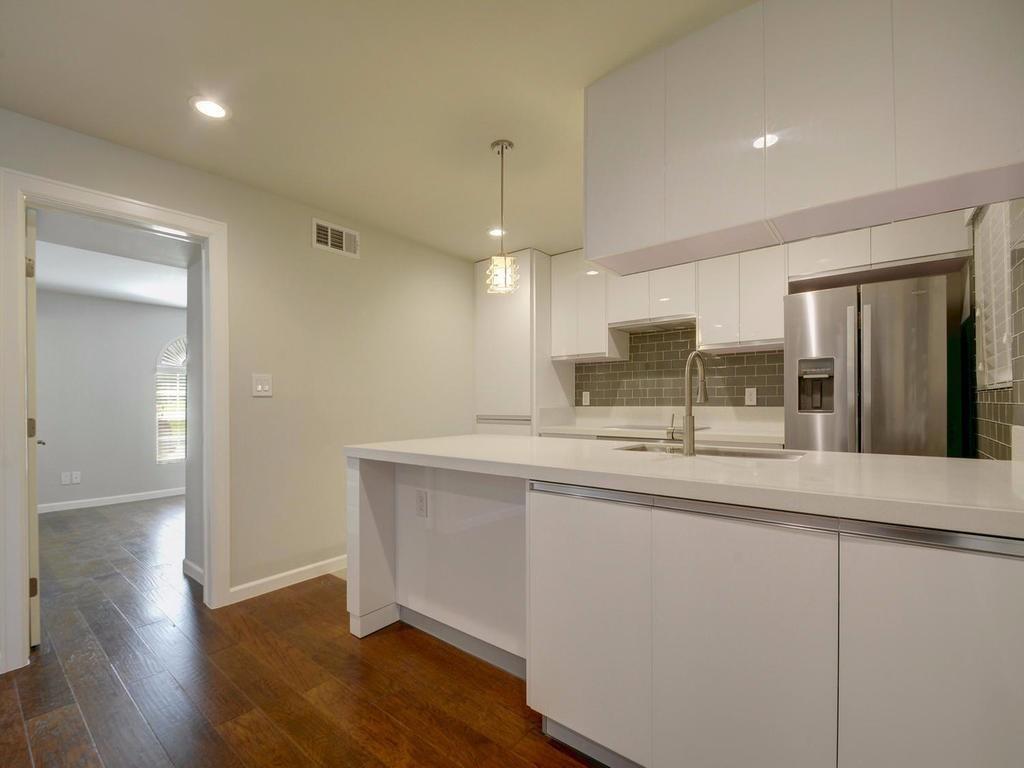 3110 Red River ST C-402