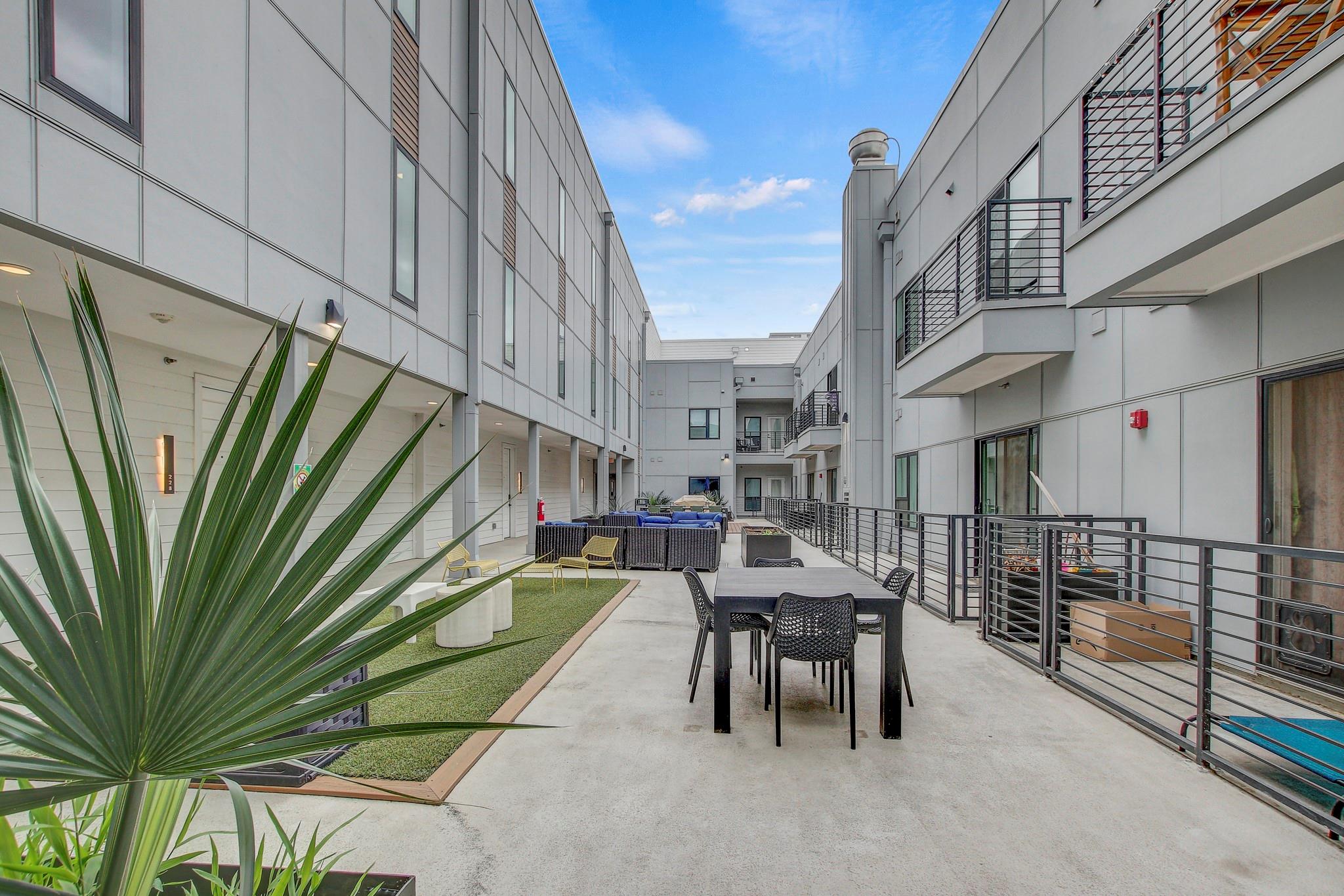 2220 Webberville RD 225