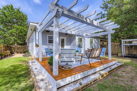 Tiny photo for 7401 Montezuma ST, Austin, TX 78744 (MLS # 7599833)