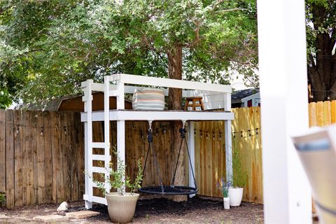 Tiny photo for 7401 Montezuma ST, Austin, TX 78744 (MLS # 7599833)