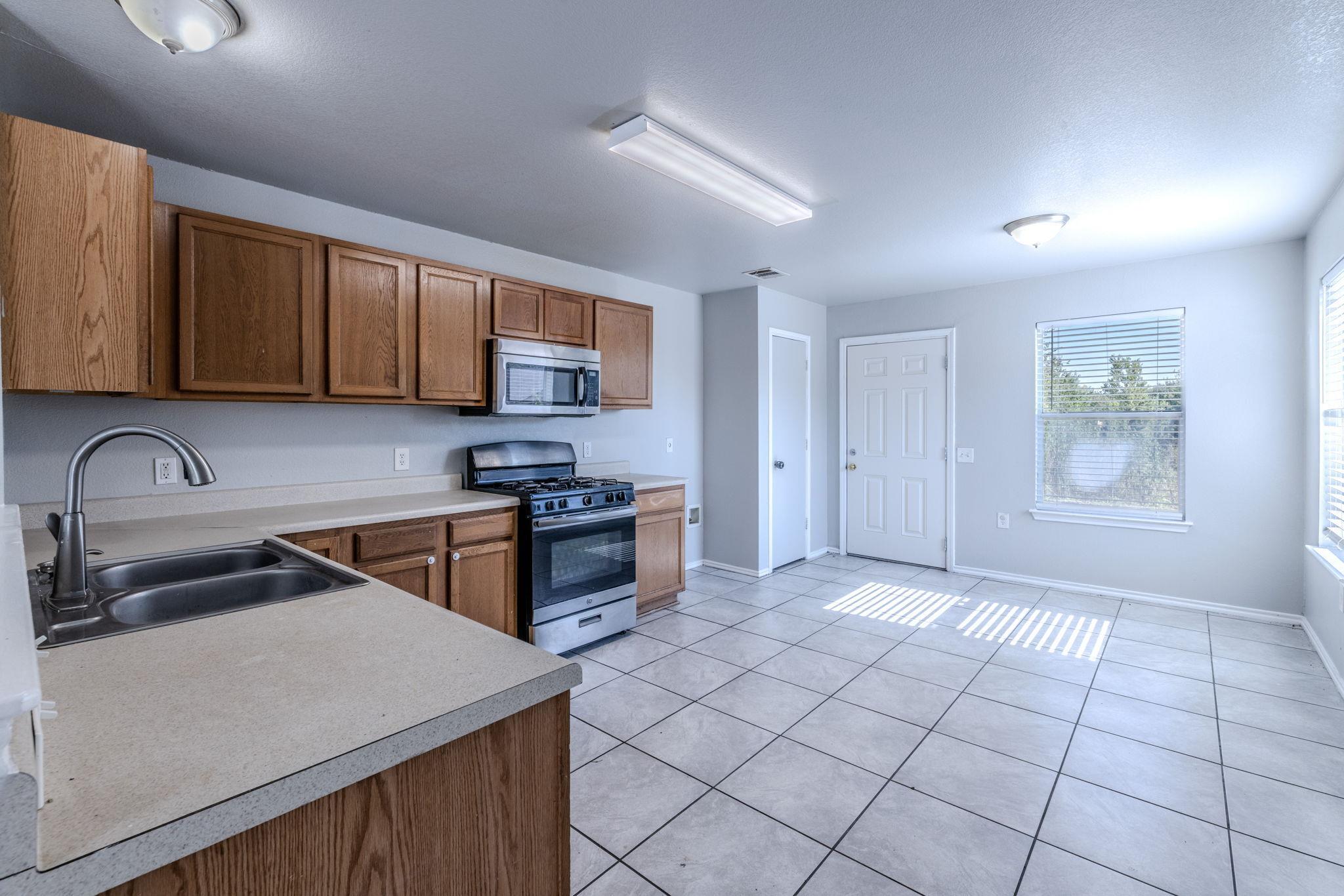17808 Golden Valley DR