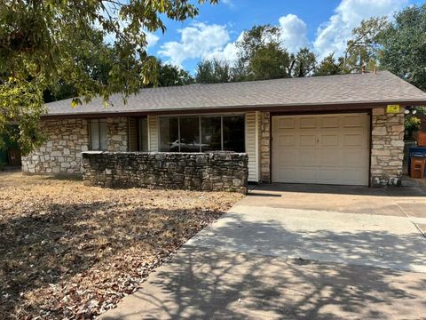 Photo of 623 Amesbury LN, Austin, TX 78752 (MLS # 5082908)