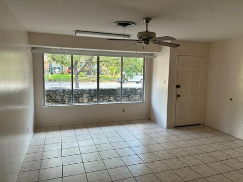 Tiny photo for 623 Amesbury LN, Austin, TX 78752 (MLS # 5082908)