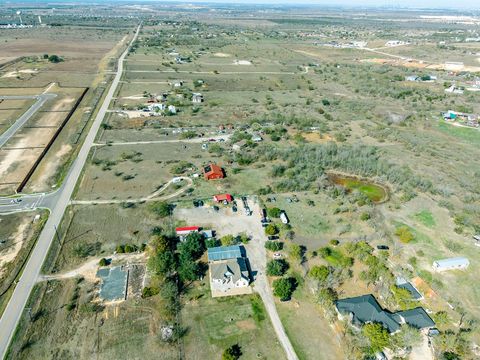 8548 Old Lockhart RD Buda TX 78610
