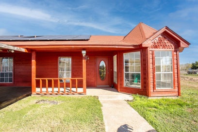 8548 Old Lockhart RD Buda TX 78610