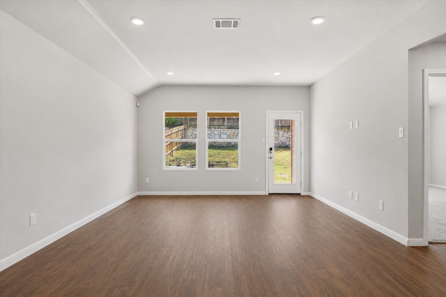 237 Spider Lily DR