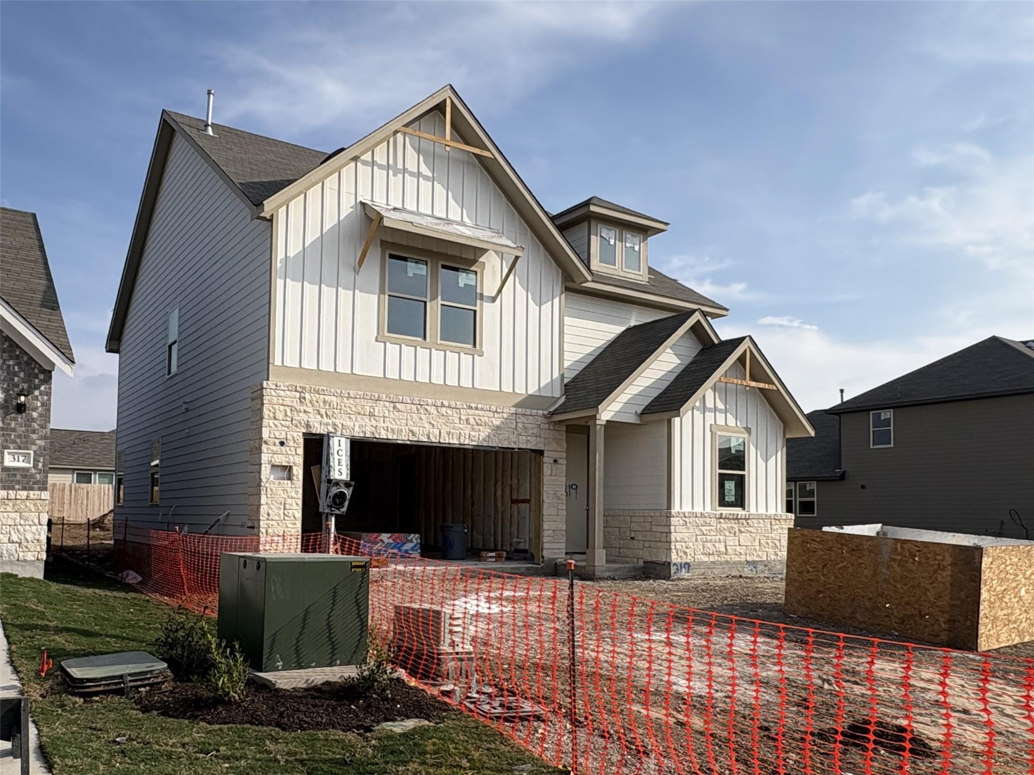 319 Willow Heights DR