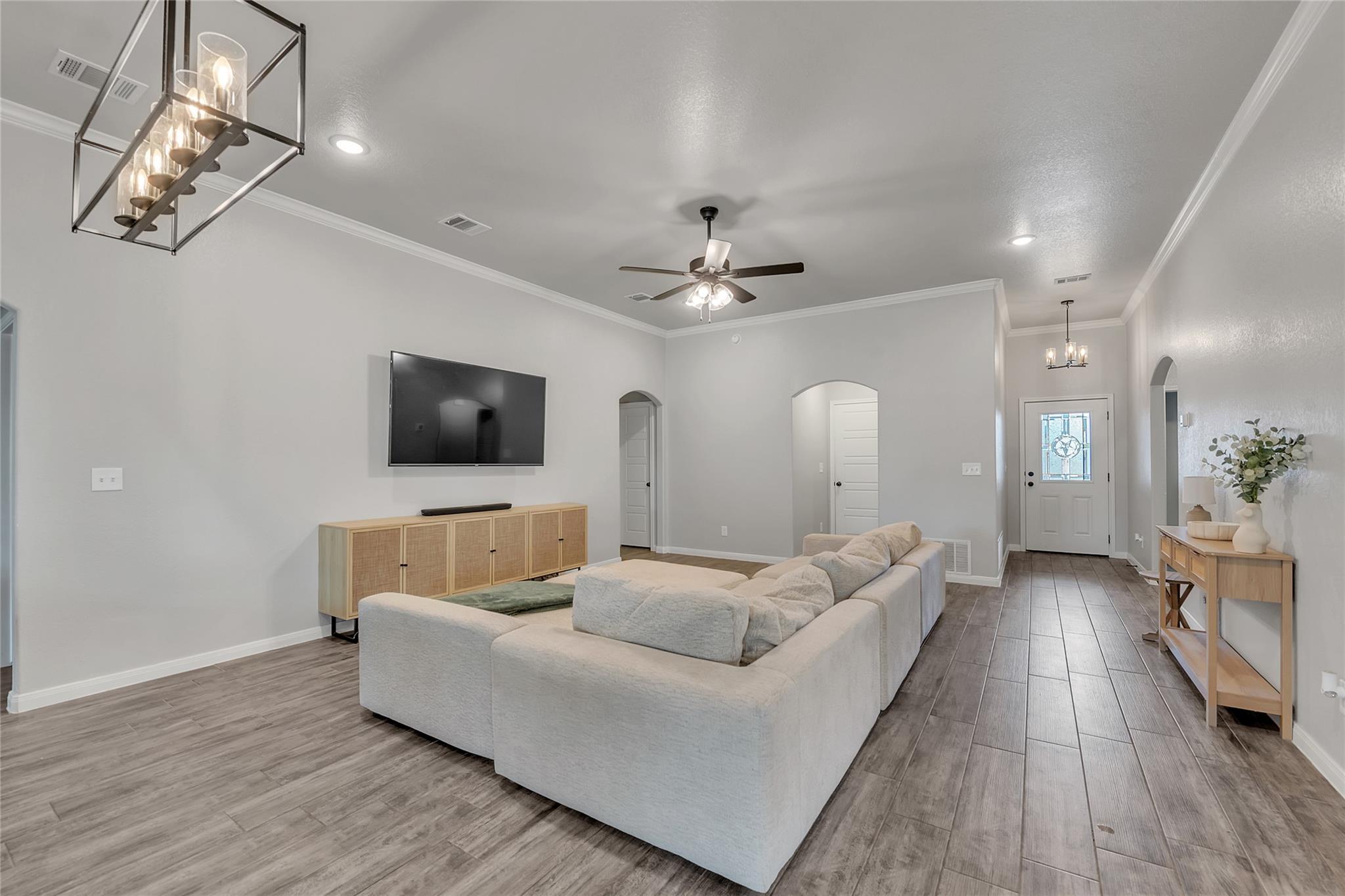 7611 Iridium DR