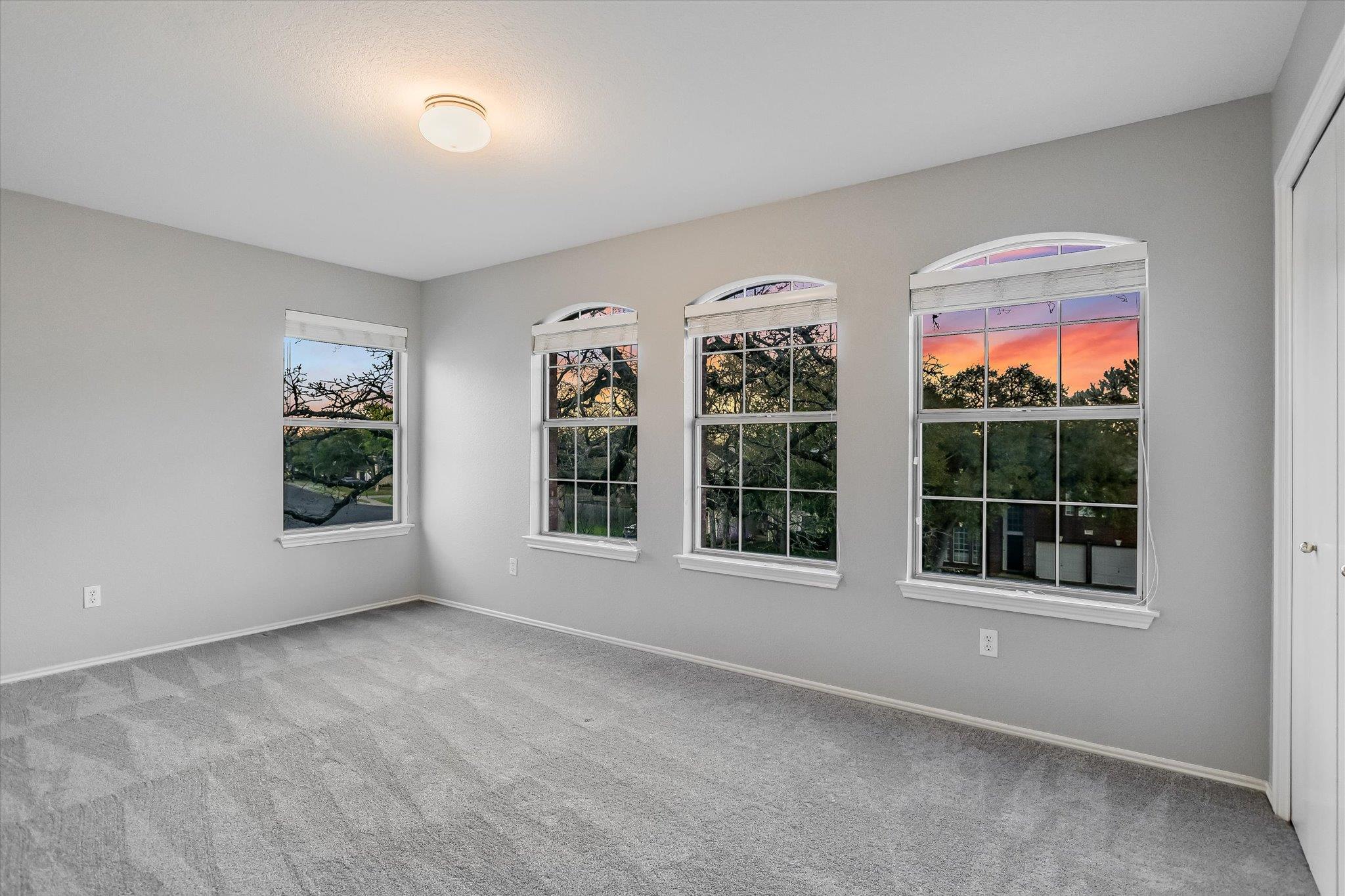 Austin, Texas 78749, United States, 4 Bedrooms Bedrooms, ,3 BathroomsBathrooms,Residential,Pending,93336