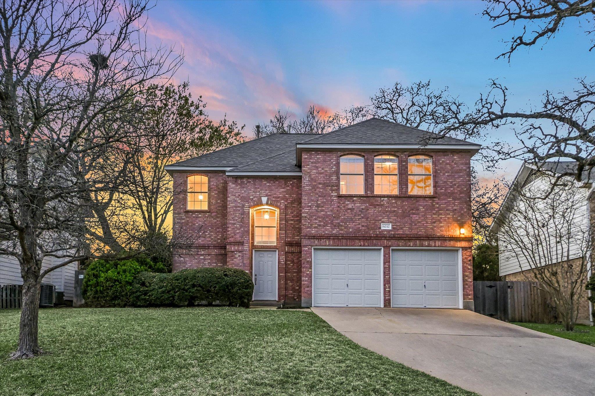 Austin, Texas 78749, United States, 4 Bedrooms Bedrooms, ,3 BathroomsBathrooms,Residential,Pending,93336
