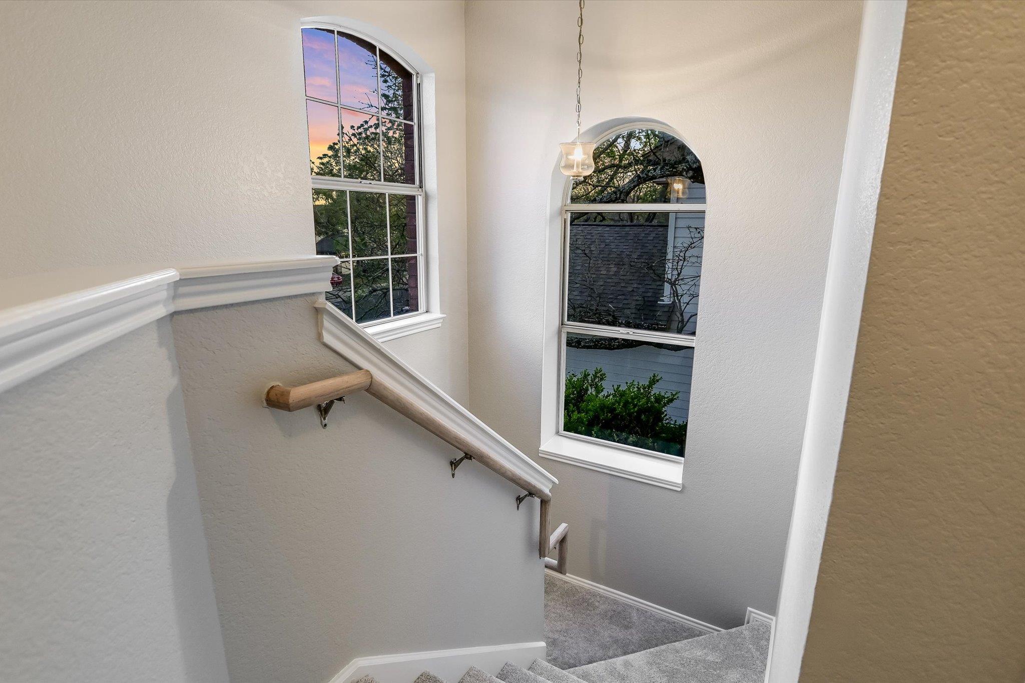 Austin, Texas 78749, United States, 4 Bedrooms Bedrooms, ,3 BathroomsBathrooms,Residential,Pending,93336