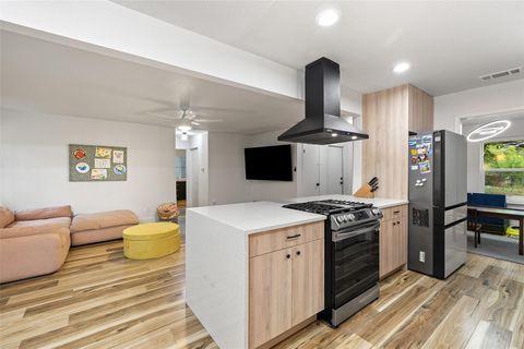 Tiny photo for 2807 Cornish CIR, Austin, TX 78745 (MLS # 3664663)