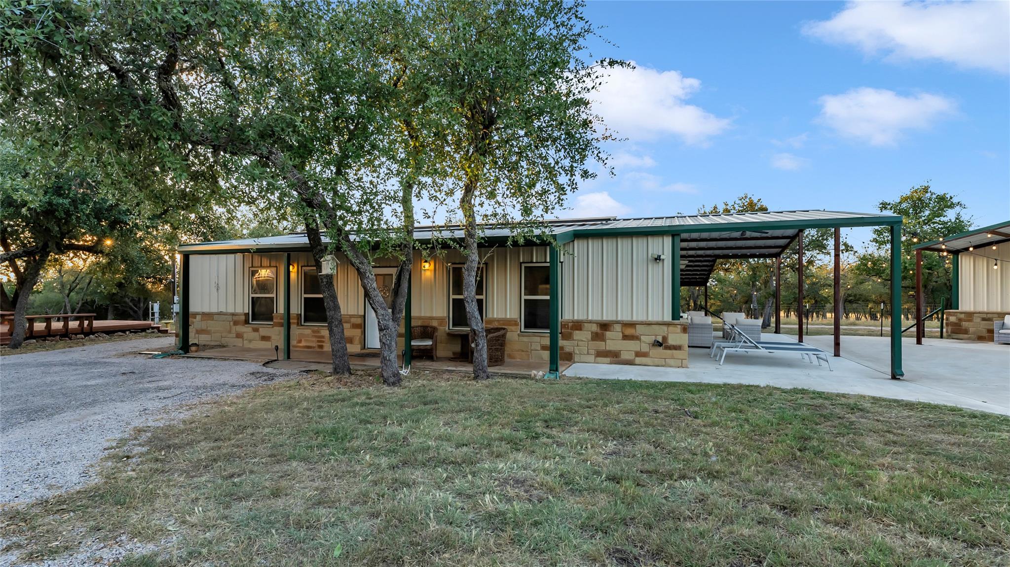 310 Thomas Ridge RD