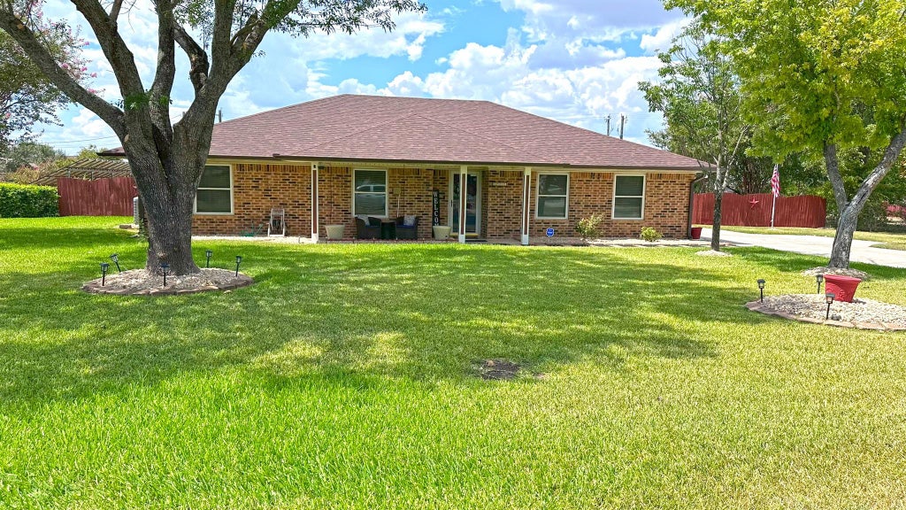 Photo of 6511 Rein DR, Killeen, TX 76542 (MLS # 5207083)
