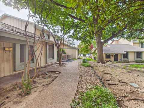 Photo of 9520 Quail Village LN, Austin, TX 78758 (MLS # 5426998)