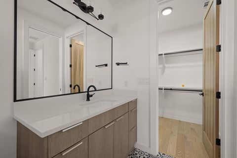 Tiny photo for 910 Nalide ST #B, Austin, TX 78745 (MLS # 1790306)