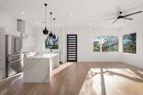 Tiny photo for 910 Nalide ST #B, Austin, TX 78745 (MLS # 1790306)