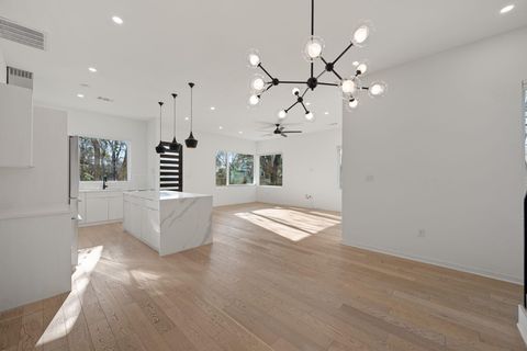 Tiny photo for 910 Nalide ST #B, Austin, TX 78745 (MLS # 1790306)