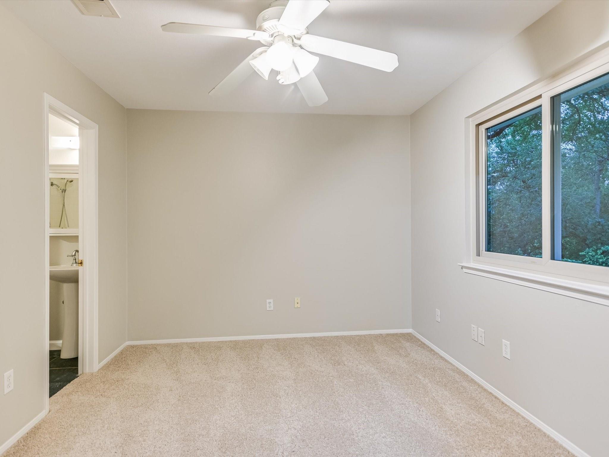 Austin, Texas 78748, United States, 4 Bedrooms Bedrooms, ,3 BathroomsBathrooms,Residential,Pending,55274