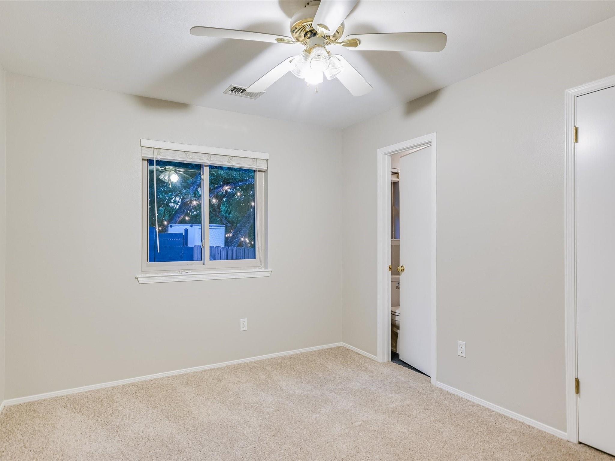 Austin, Texas 78748, United States, 4 Bedrooms Bedrooms, ,3 BathroomsBathrooms,Residential,Pending,55274