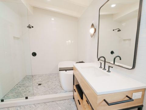 Tiny photo for 809 Redbud TRL, West Lake Hills, TX 78746 (MLS # 5482136)