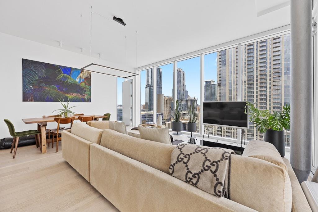301 West Ave 2306