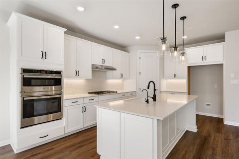 Tiny photo for 8108 Grenadier DR, Austin, TX 78738 (MLS # 5395015)