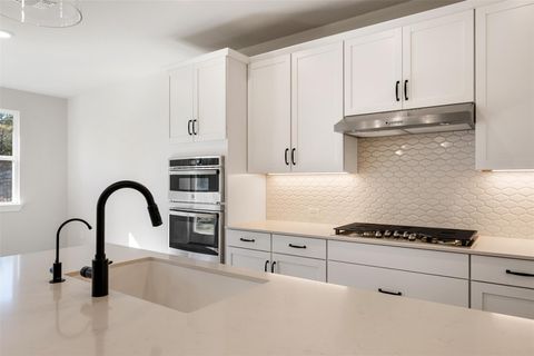 Tiny photo for 8108 Grenadier DR, Austin, TX 78738 (MLS # 5395015)