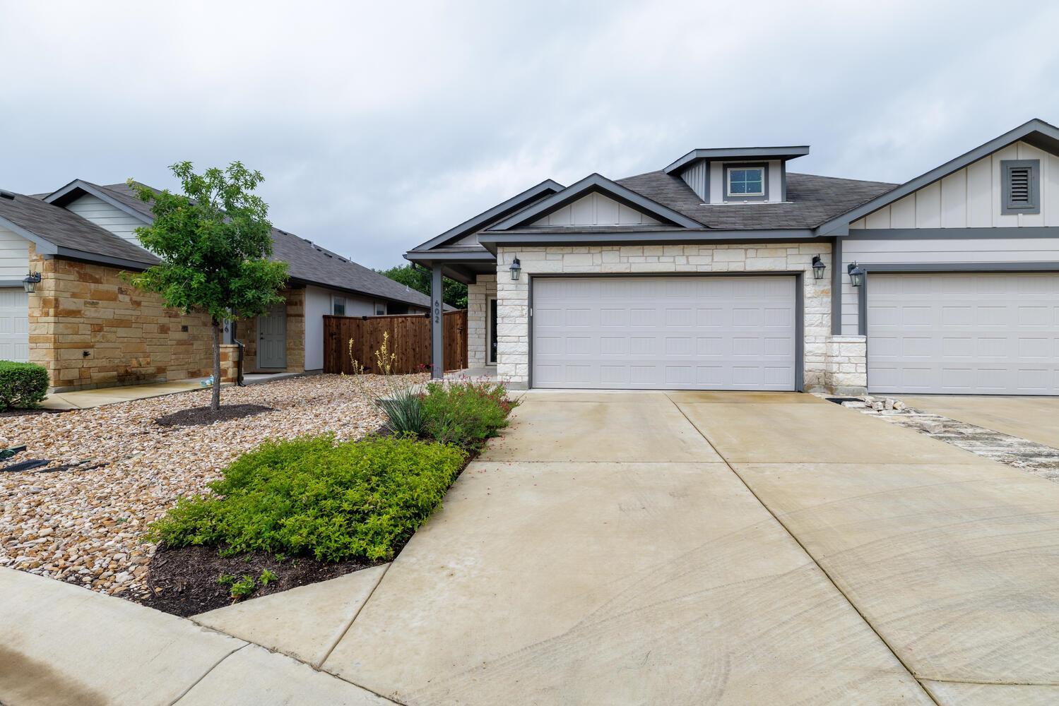 602 Parkline DR 12A