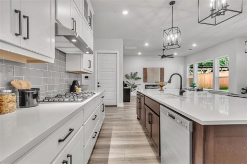 Tiny photo for 1808 Holly ST, Austin, TX 78702 (MLS # 8048648)